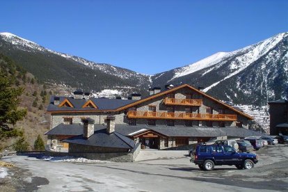 Hotel Os de Civís