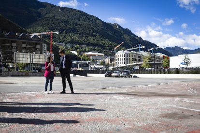 Els cònsols presentant el concurs, ahir a l’antiga plaça de braus.