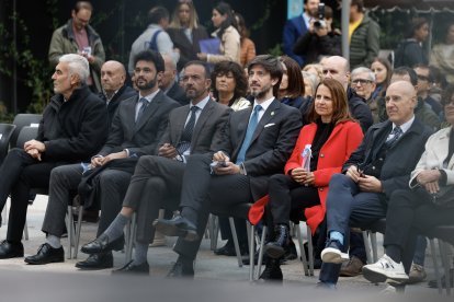 Les autoritats presents a la presentació del Projecte Caldes.