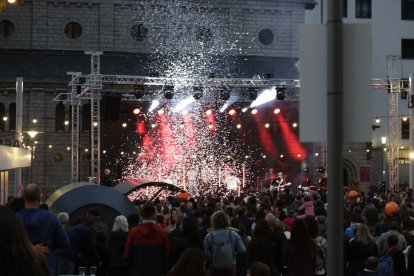Un moment de l'espectacle de Miki Núñez
