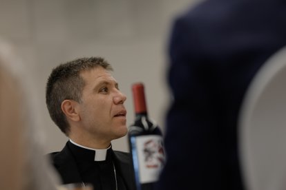 El Copríncep episcopal, Josep-Lluís Serrano Pentinat, durant el dinar de la Festa Magna.
