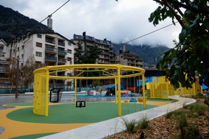 La plaça Vinyes, encara en obres.