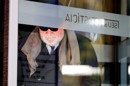 José Manuel Villarejo entrant a la seu de la Justícia.