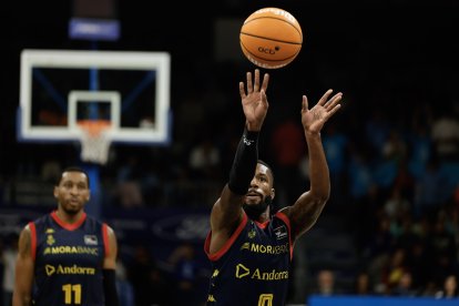 El MoraBanc ressorgeix de la millor forma i escombra l'Unicaja