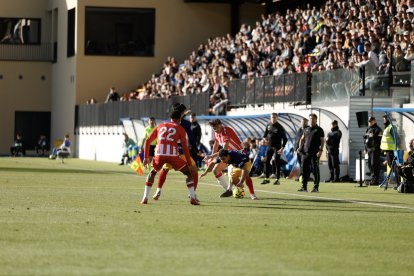 L’Almeria enfonsa encara més a l’Andorra.