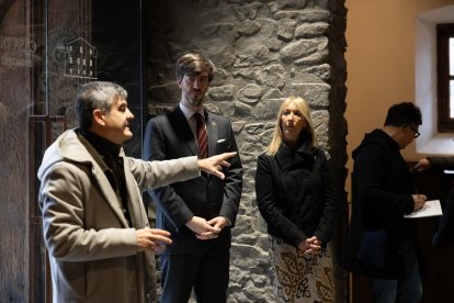 Enric Dilmé i Carles Ensenyat presentant la reforma.