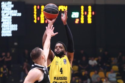 Daryl Macon en un duel d’aquesta temporada amb el Maroussi.
