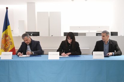 Govern, Museand i Andorra Telecom signen el conveni de col·laboració.
