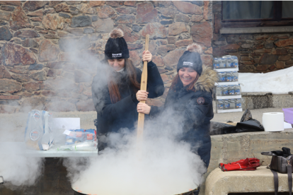 El Pas reparteix 800 racions d'escudella