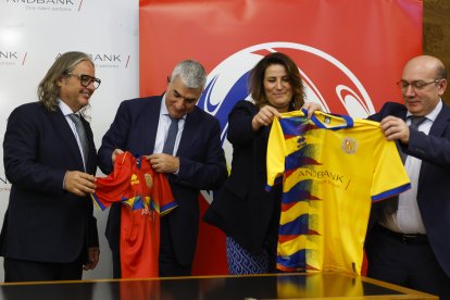 Marc Rodríguez, Fèlix Álvarez, Maria Suárez –Andbank– i Alfonso Martín