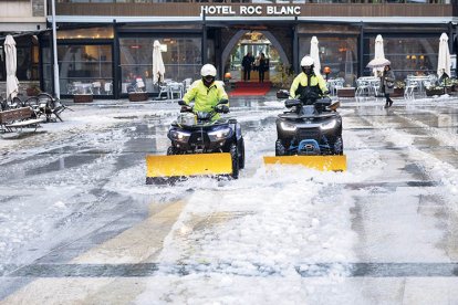 Nevades a totes les cotes del Principat.