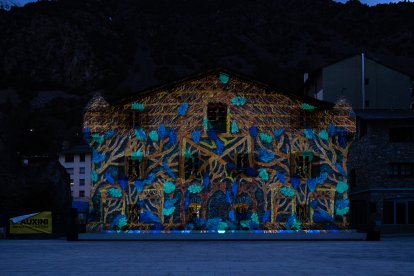 La proposta 'Regardez avec d'autres yeux' va transformar l'espai en un jardí nocturn.