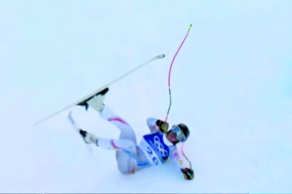 Seqüència de la greu caiguda de Cande Moreno durant el descens a Cortina.
