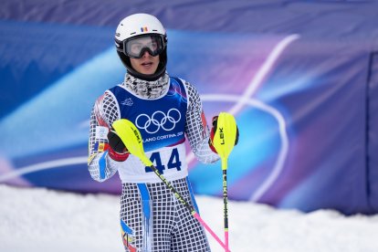 Xavi Cornella en l’arribada a la segona mànega de l’eslàlom olímpic.