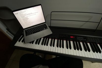 El piano i compondre.