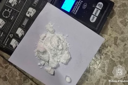 Part de la droga intervinguda per la policia.