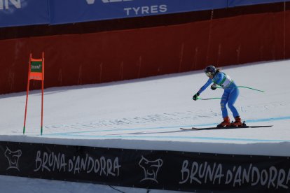 Sofia Goggia, al salt final de la pista Àliga