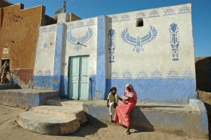 Aïllats de la resta d’Egipte, els nubis conserven moltes de les seves tradicions i costums.