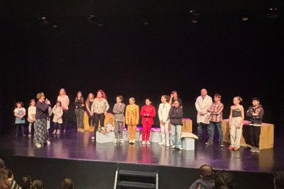 Un moment durant la representació de l'obra.