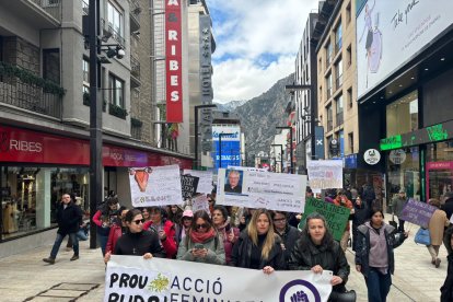 Les manifestants al centre d’Andorra la Vella.