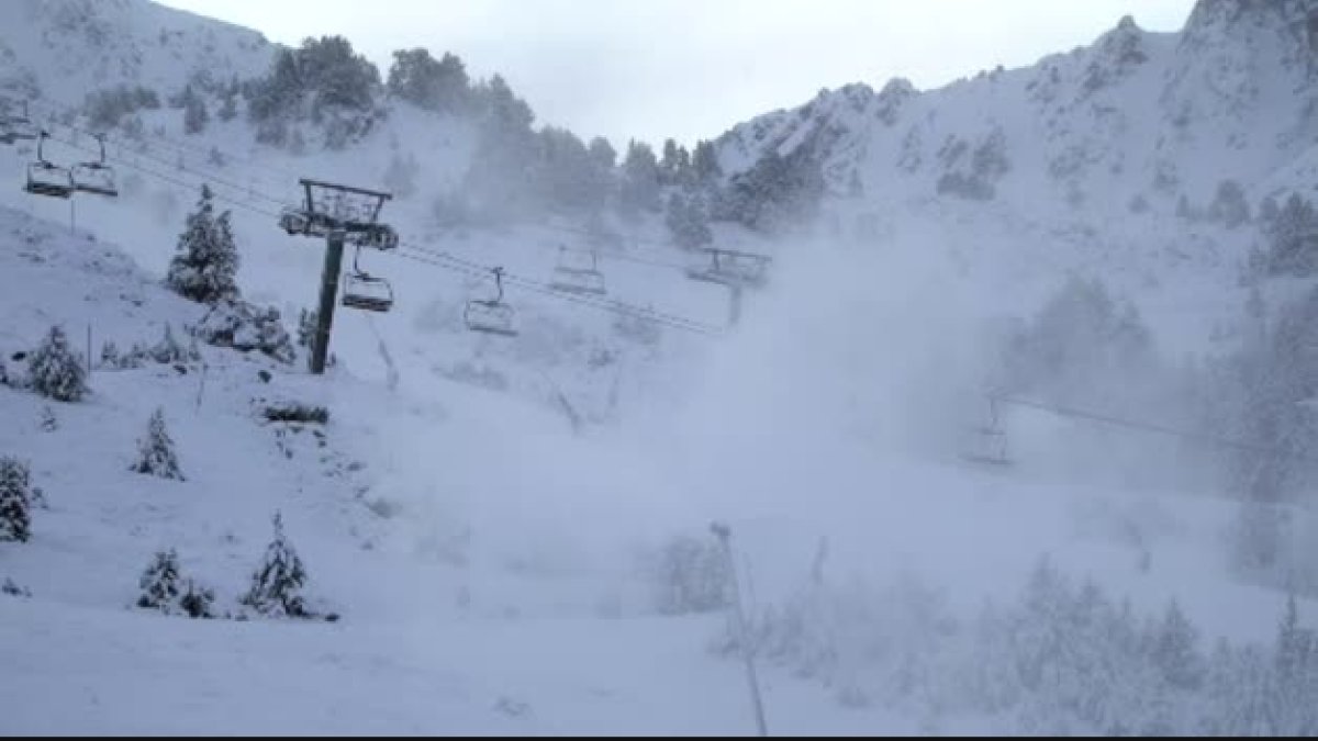 Tot a punt pel tret de sortida de la temporada d'esquí