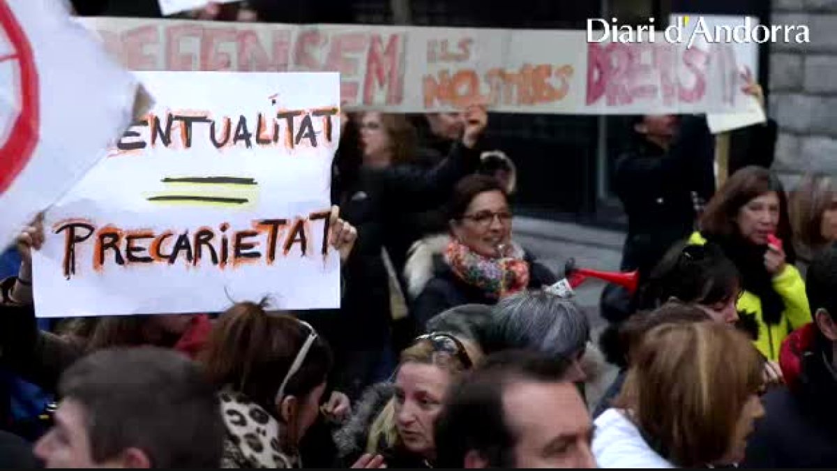 La vaga dels funcionaris afecta només l'educació