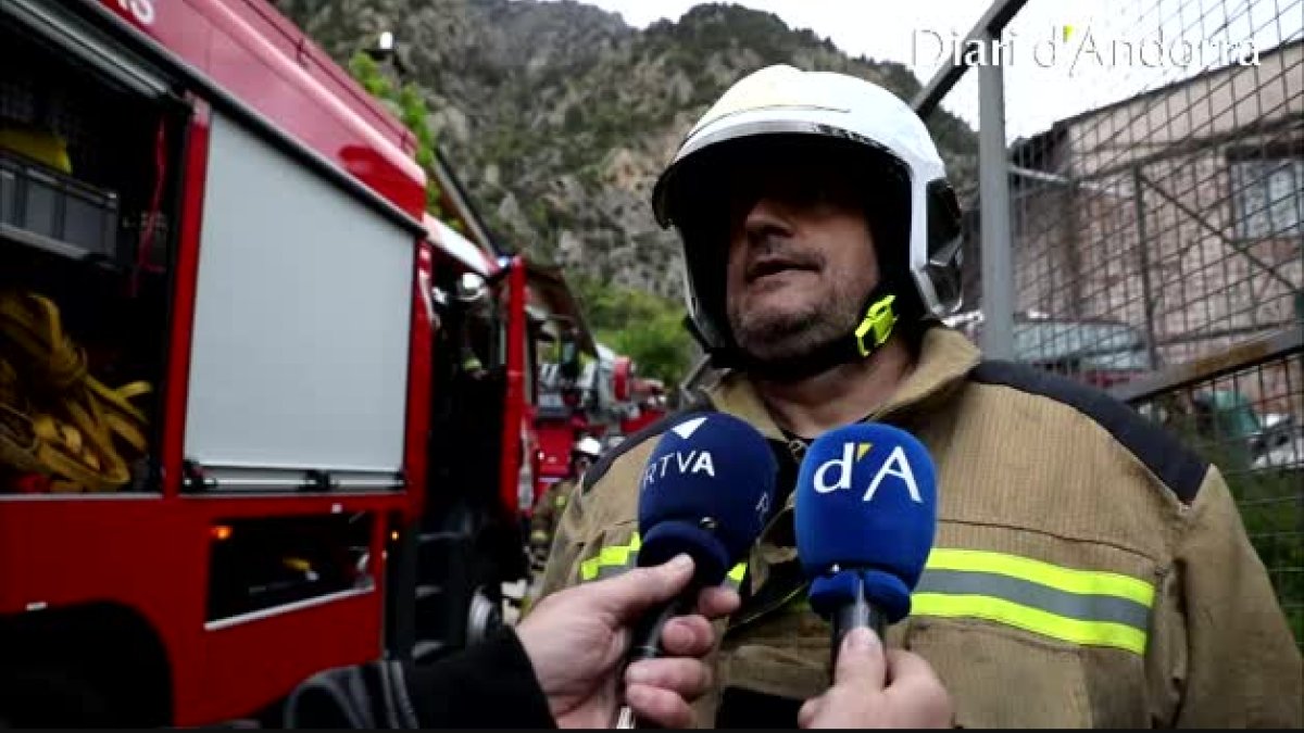 Incendi prop de la residència El Cedre