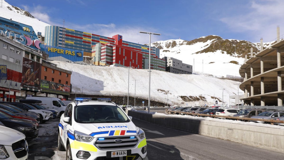 Policia recurs pas de la casa