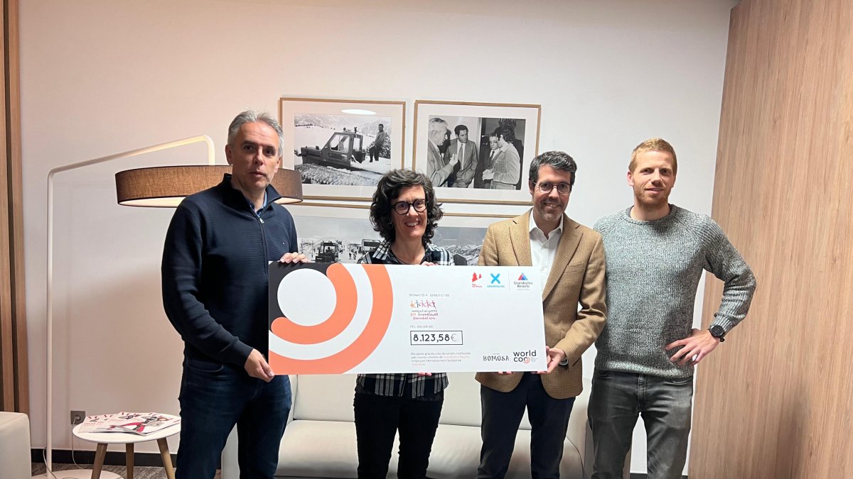 Entrega del xec d'arrodoniment solidari de Grandvalira a Muntanyencs per l'Himàlaia