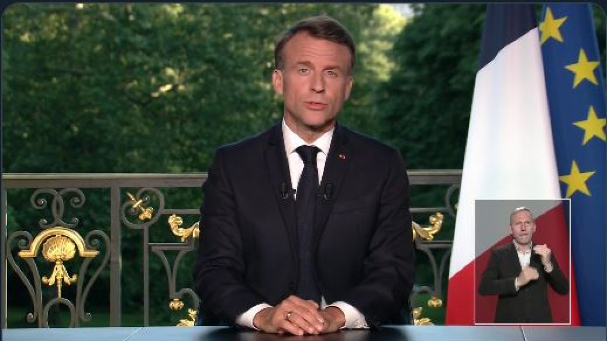 Emmanuel Macron en el discurs per anunciar la convocatòria electoral