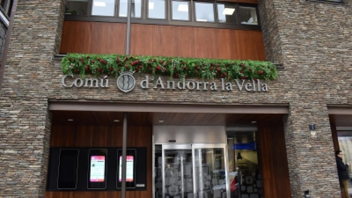La façana del comú d'Andorra la Vella.
