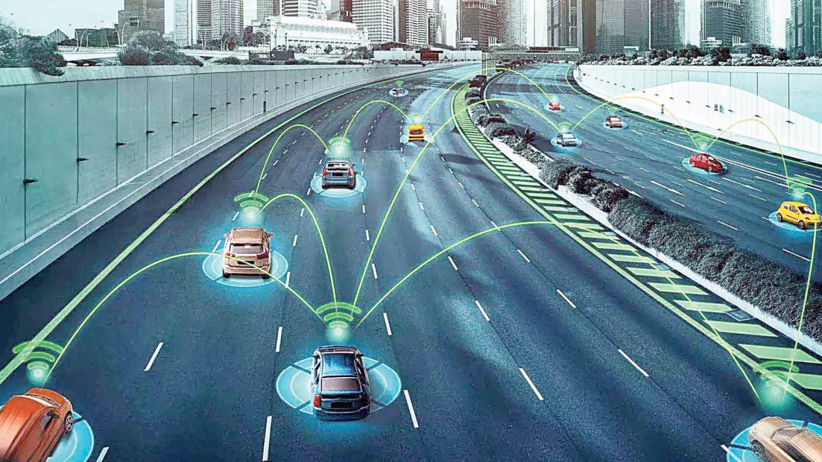 EL FUNCIONAMENT ES BASA EN SENSORS, RADARS I ALGORISMES D’IA