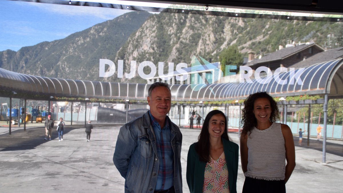 Presentació dels Dijous de Rock a la plaça del poble