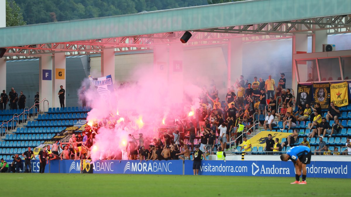 Bengales a l’Estadi Nacional.