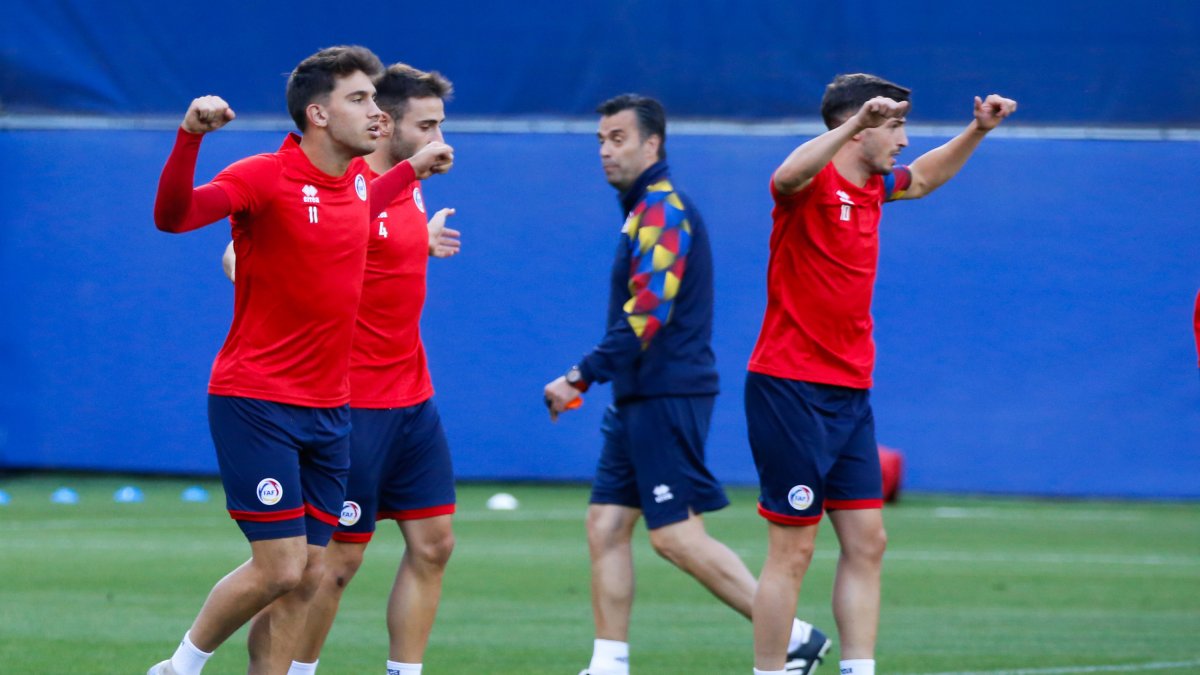 La selecció va fer l’últim entrenament ahir a l’Estadi Nacional.