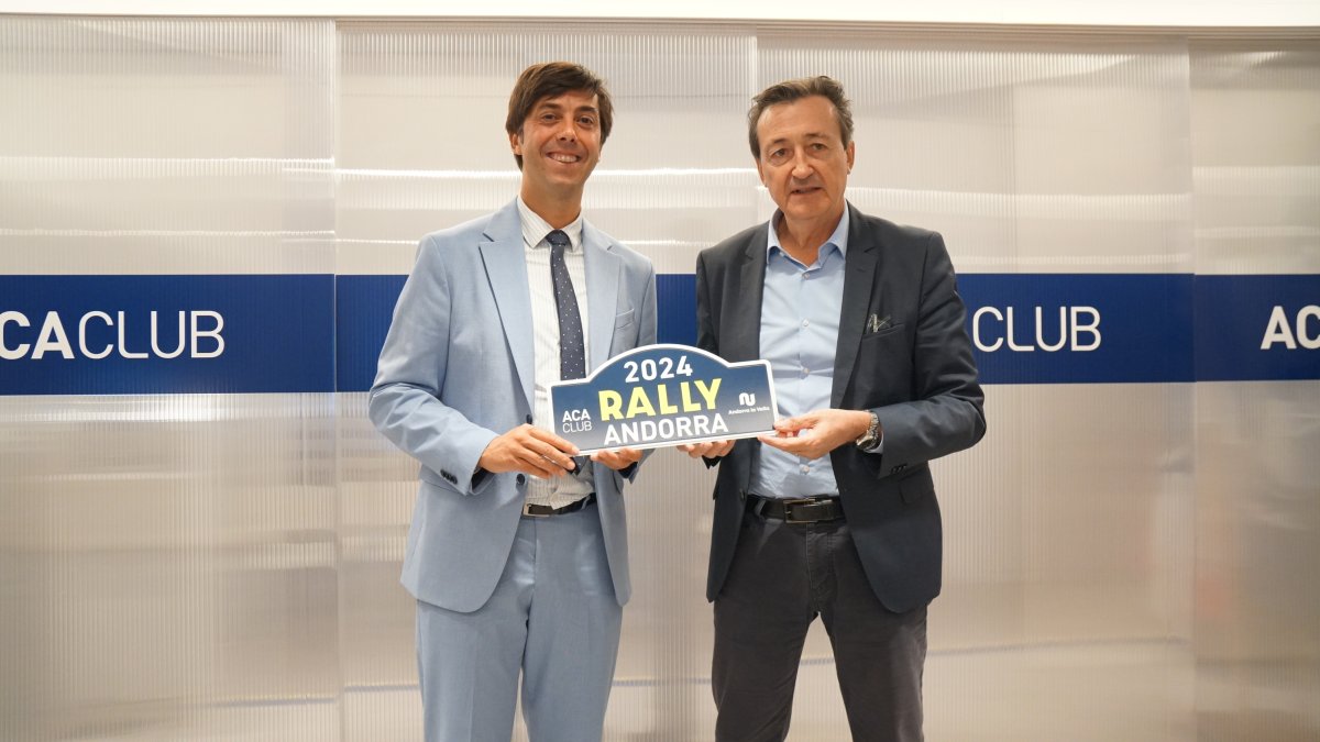 El cònsol de la capital, Sergi González, i el president de l’ACA Club, Enric Tarrado.