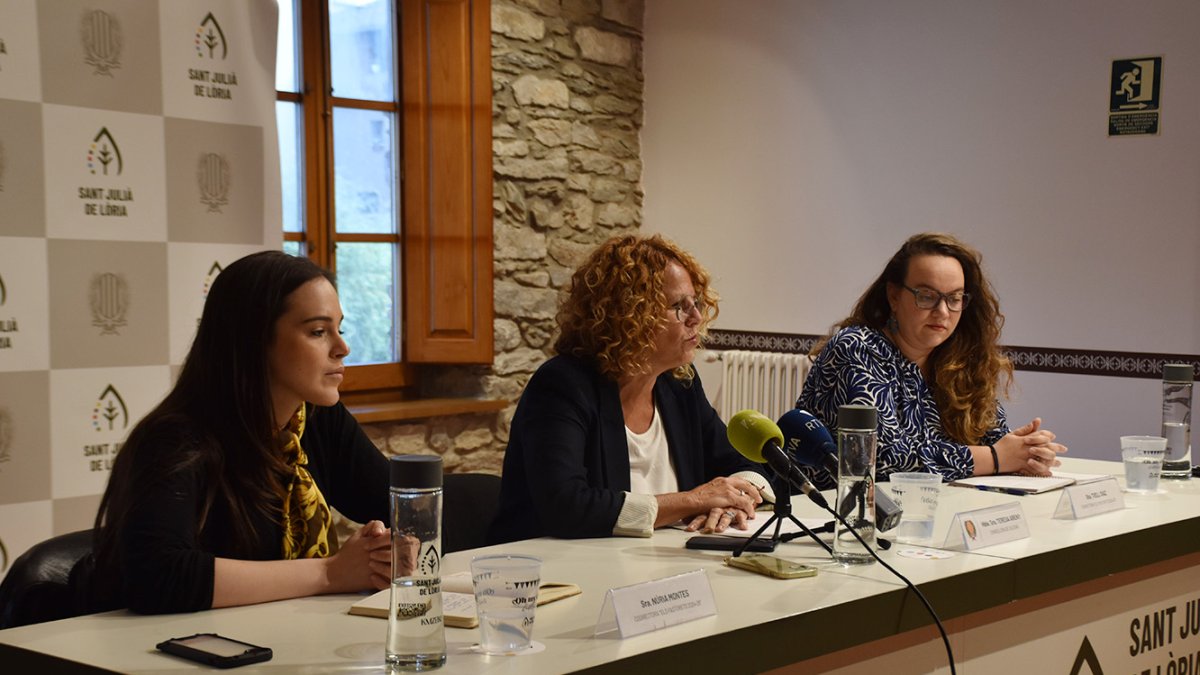 Núria Montes, Txell Díaz i Teresa Areny.