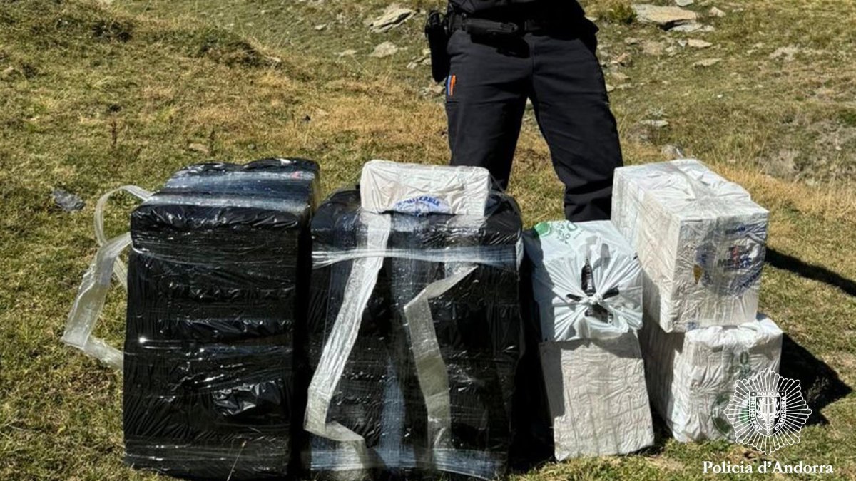 Tabac de contraban intervingut per la policia al Pas de la Casa