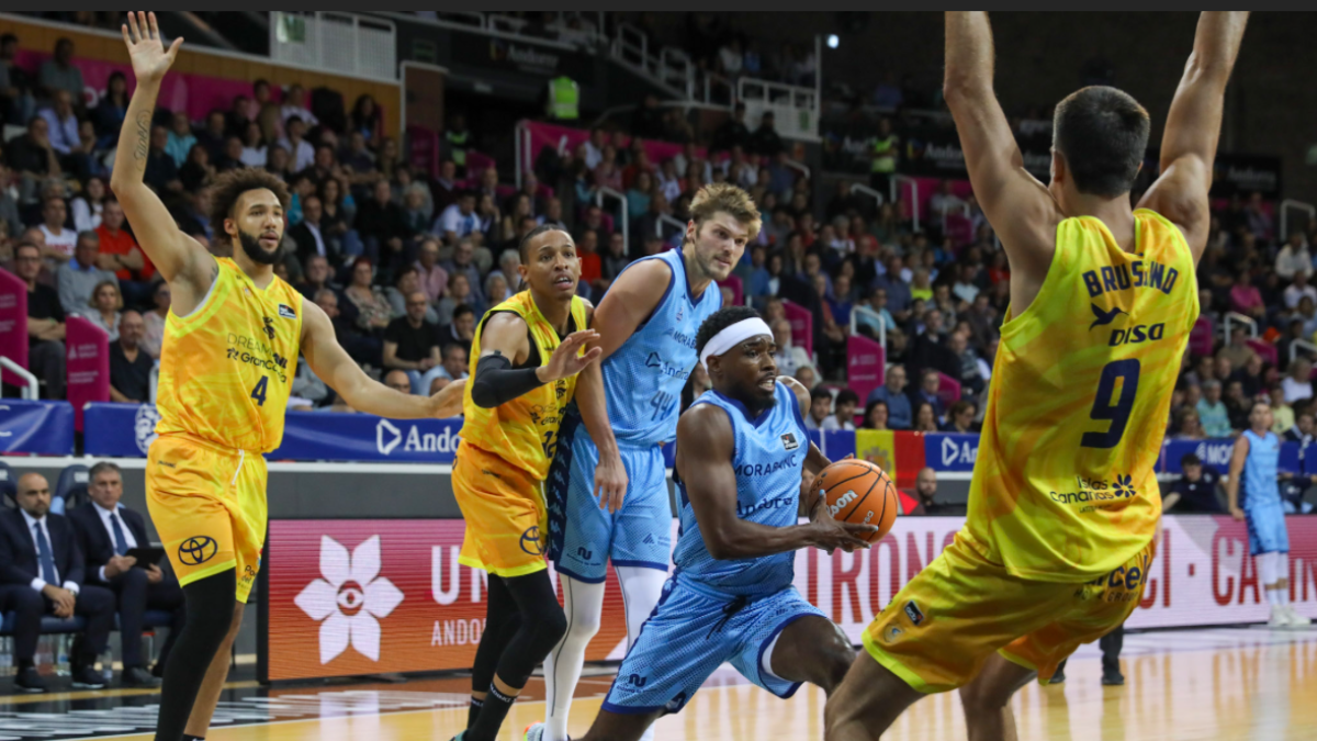 Jerrick Harding en una acció del partit contra el Gran Canaria