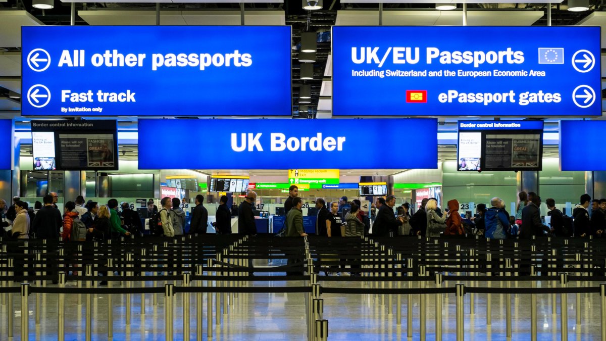 La frontera de l’aeroport londinenc de Heathrow.