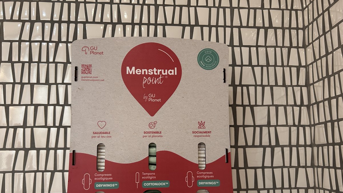 Un dels punts menstruals situats als equipaments comunals