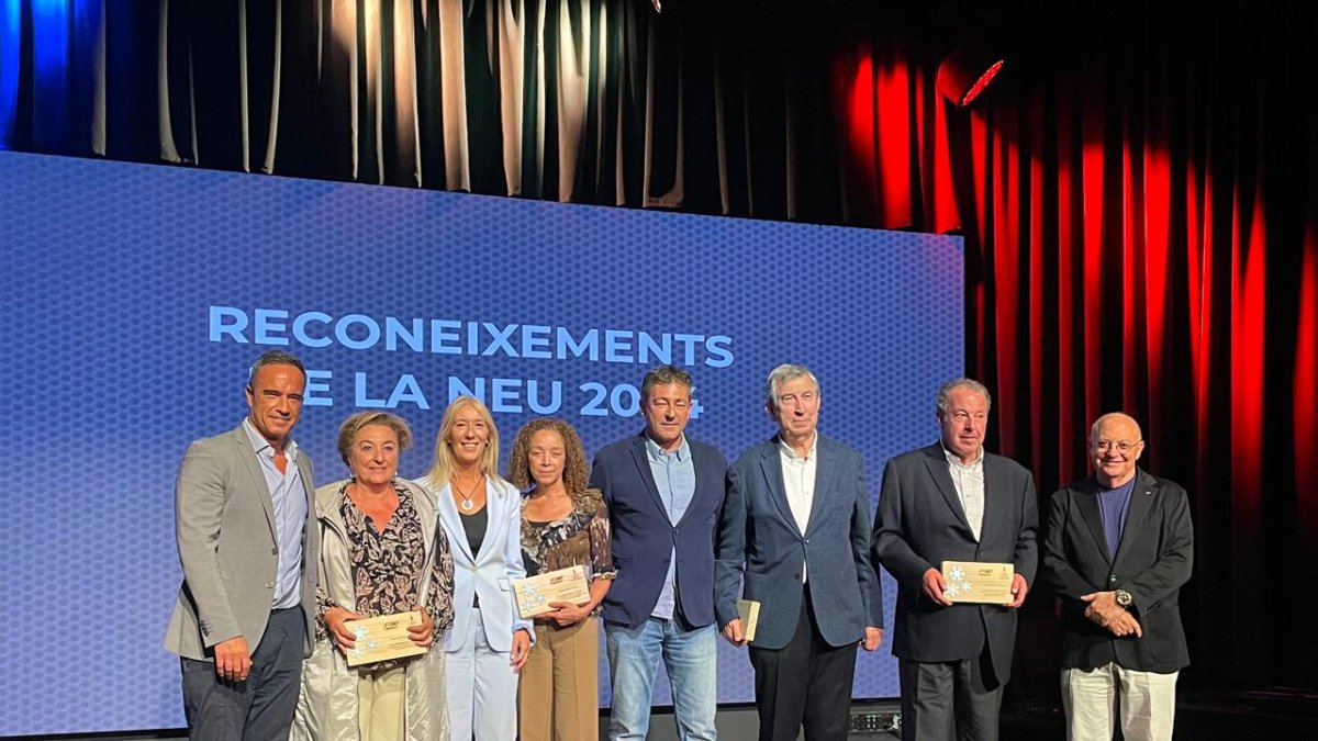 Foto de grup amb tots els guardonats, avui a l'Unnic d'Andorra la Vella