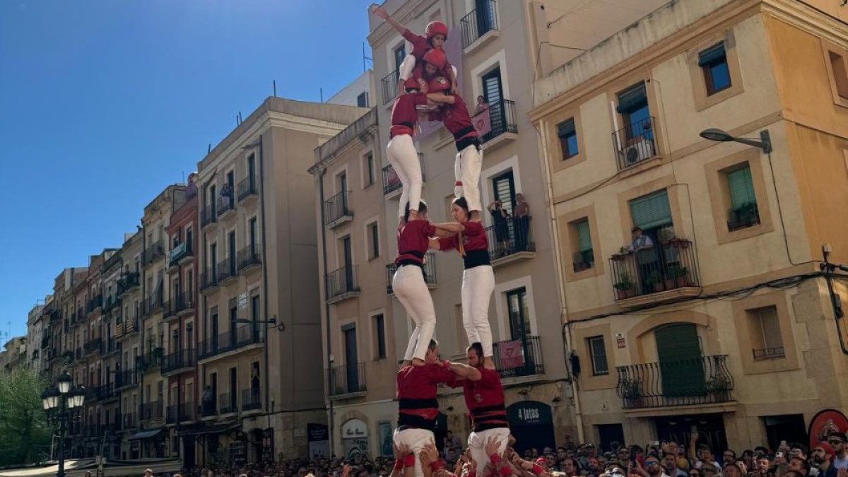 Els castellers, ahir a Tarragona.