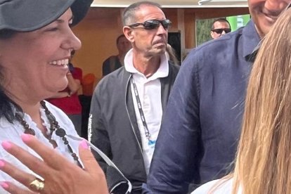 Pedro Sánchez amb la consol major Eva Sansa als mundials de BTT