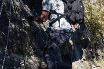 Moment del rescat d'ahir a la via ferrada del Roc de la Coma d'Erts
