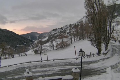 La neu ha arribat amb intensitat a Canillo