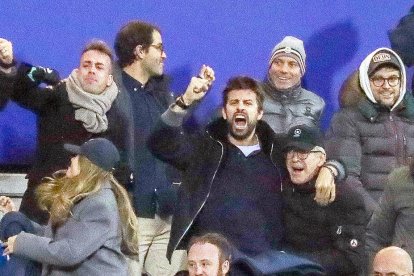 Gerard Piqué celebra amb efusivitat el gol de l'empat de l'FC Andorra.