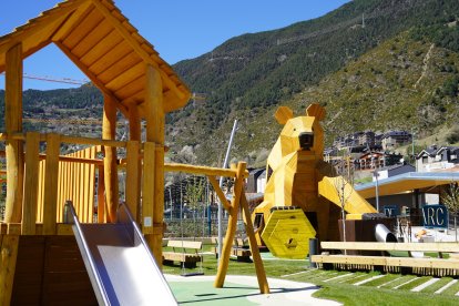 La zona de joc infantil al nou parc