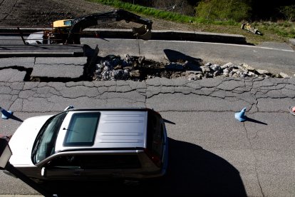 L'esllavissada d'Anyós afecta la carretera pel despreniment del carrer d'accés a la urbanització del Bosquet