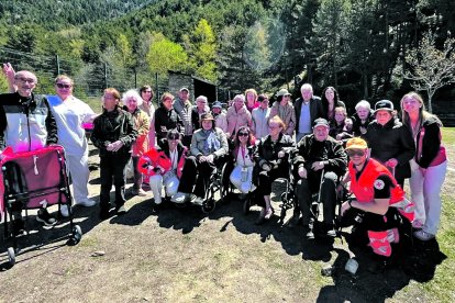 Activitat per a la gent gran amb Creu Roja